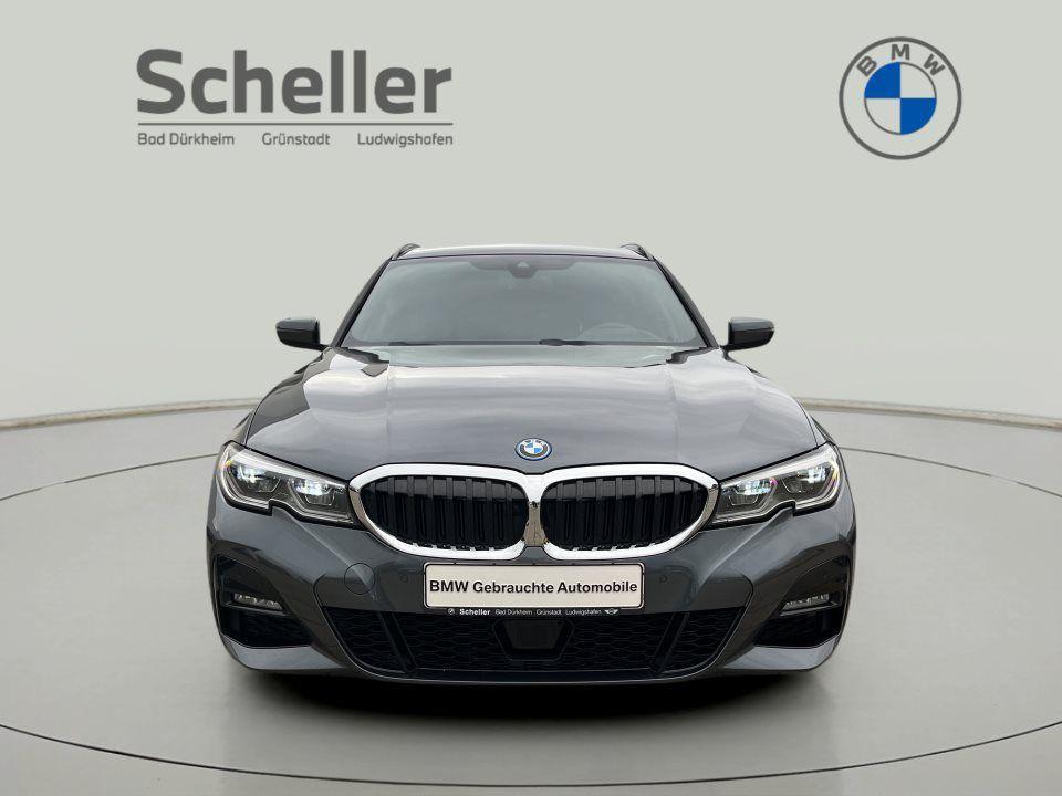 BMW 330 330e Touring xDrive