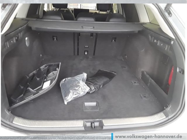 Volkswagen Passat 1.5 eTSI Business DSG Variant