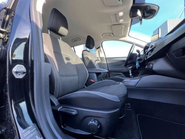 Ford Focus Cool & Connect EcoBoost Wagon