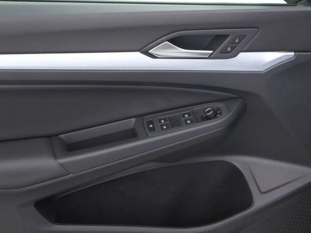 Volkswagen Golf 1.5 eTSI DSG Golf VIII