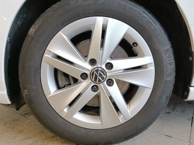 Volkswagen Golf 2.0 TDI Golf VIII Life Variant