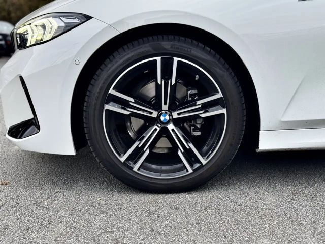 BMW 318 318i M-Sport Sedan