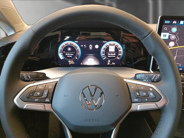 Volkswagen Golf 1.5 eTSI Golf VIII