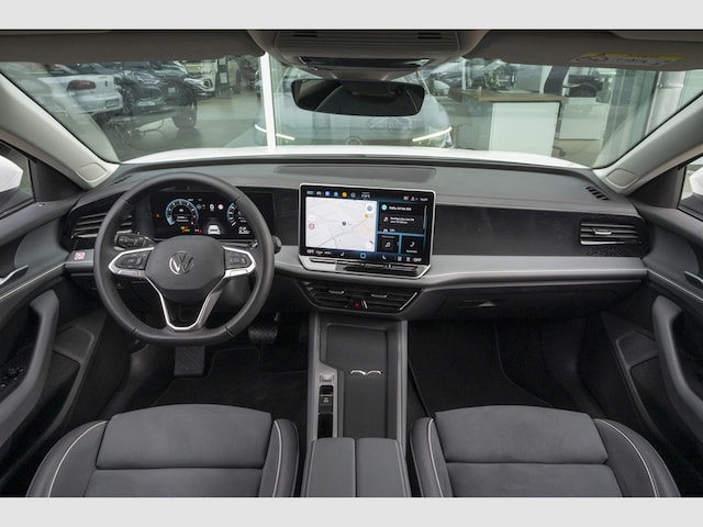 Volkswagen Passat 1.5 eTSI Business Variant