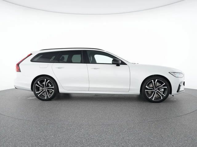 Volvo V90 AWD Dark Plus T8