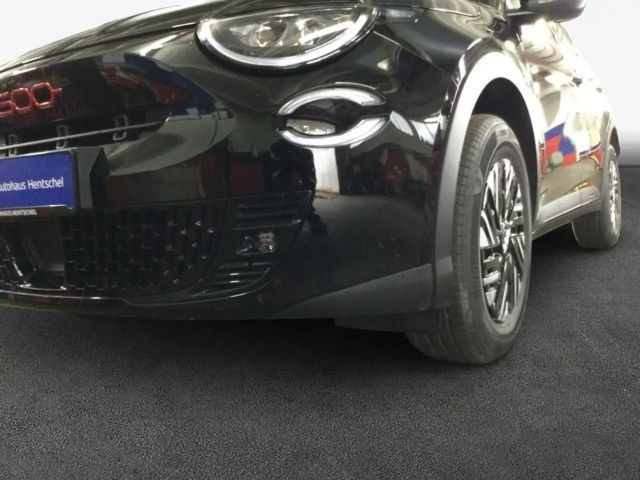 Fiat 600e Red 115 kW, 5-türig (Strom)