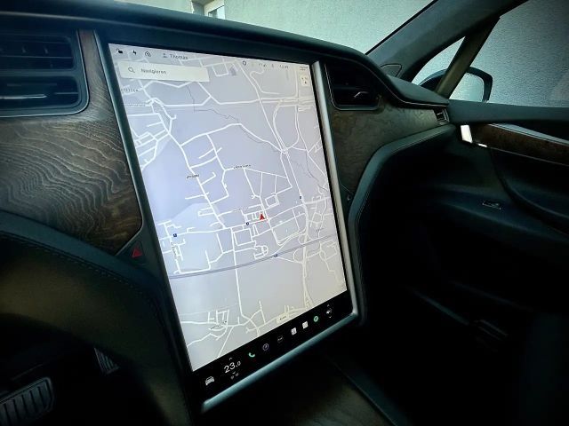 Tesla Model X Raven Longe Range 6 Sitzer