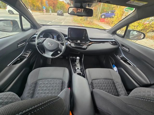 Toyota C-HR Hybride Team D