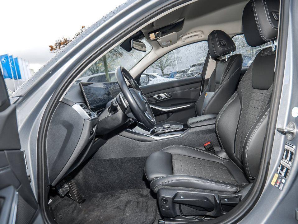 BMW 330 330e Touring