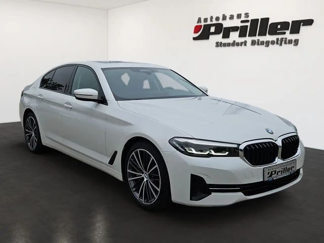 BMW 530 530d Business Line Sedan xDrive