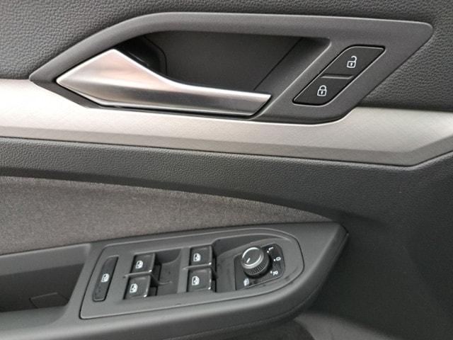 Volkswagen Golf 1.5 eTSI DSG Life Variant