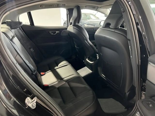 Volvo S60 AWD Dark Recharge Ultimate