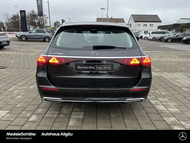 Mercedes-Benz E 220 AVANTGARDE E 220 d Estate