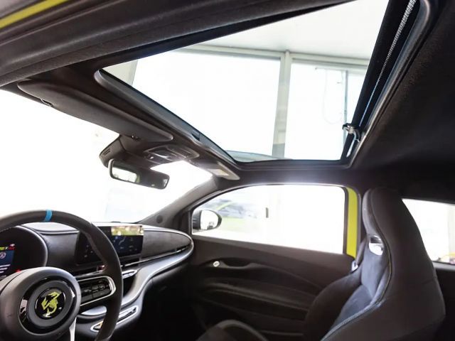 Abarth 500e Scorpionissima