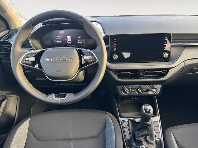 Skoda Fabia Fabia 1.0 MPI Essence+LED+PDC+USB