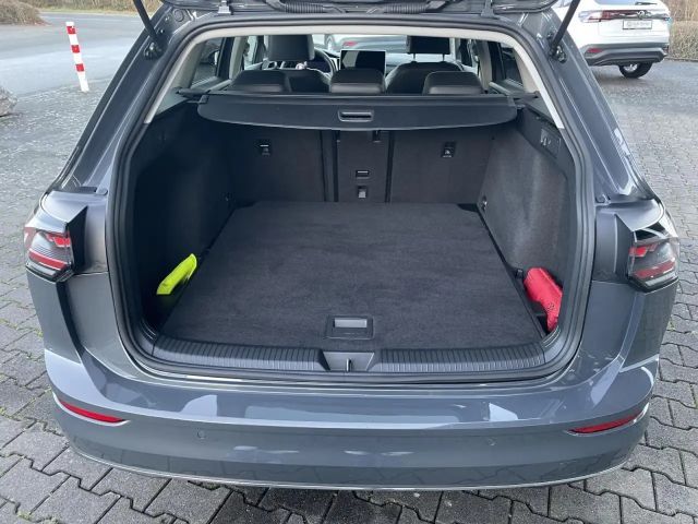 Volkswagen Golf 2.0 TDI DSG Golf VIII Variant