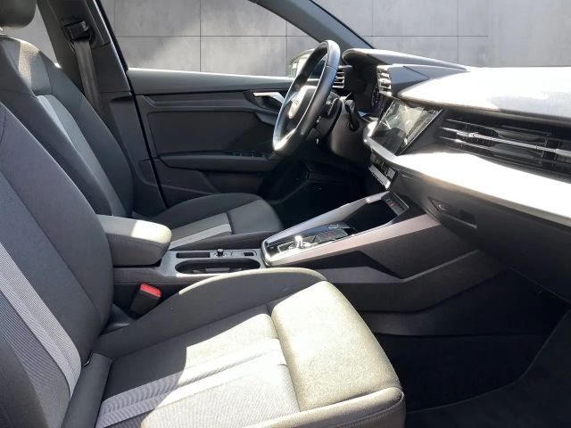 Audi A3 30 TFSI Sedan