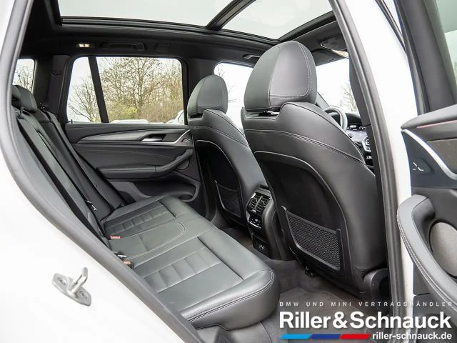 BMW X3 40d AHK ACC HUD STANDHZ PANO LASER 360°