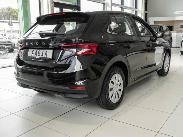 Skoda Fabia 1.0 MPI Essence LED PDC SHZ SOUNDSYS SPURH