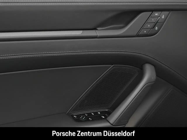 Porsche 992 Cabrio Carrera