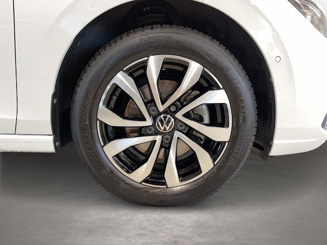 Volkswagen Golf 1.5 TSI Golf VIII