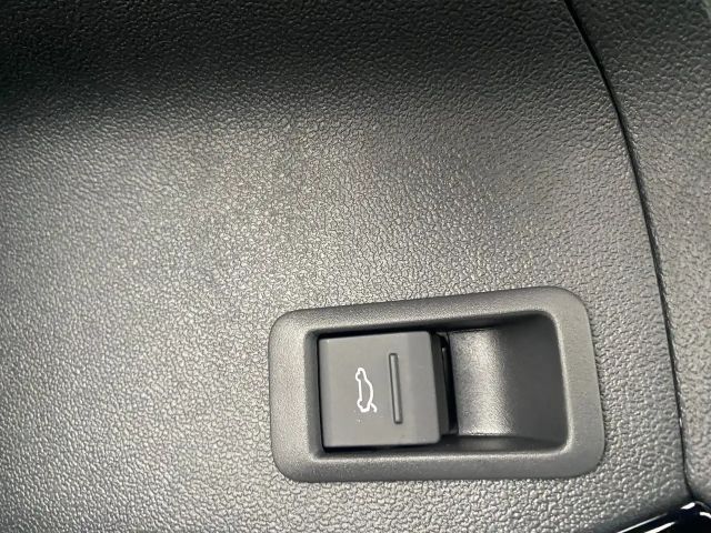 Audi A3 35 TFSI S-Line Sedan