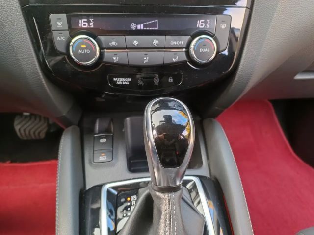 Nissan Qashqai Zama Autom PANO Navi KLIMA Sitzhzg Kamer