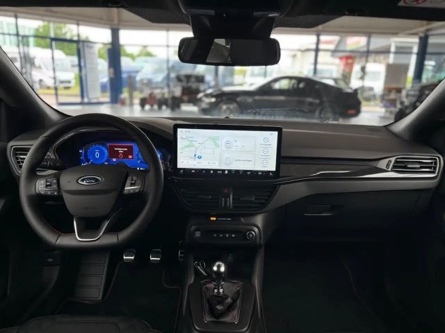 Ford Focus ST Line Wagon