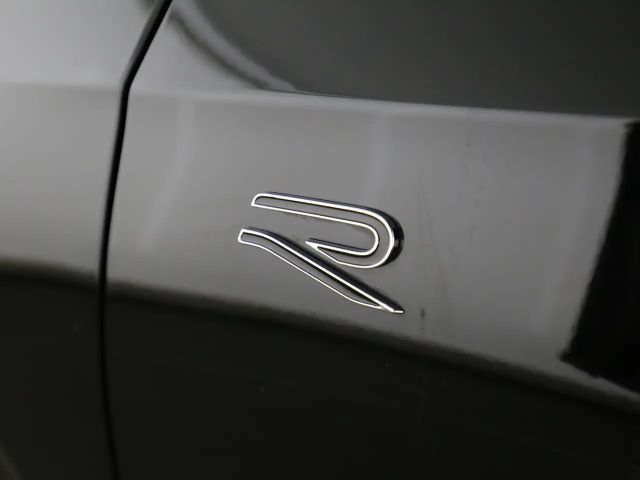 Volkswagen Golf 1.5 TSI DSG Golf VIII R-Line