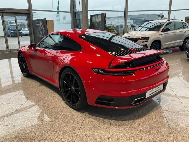 Porsche 992 4 Carrera Coupé