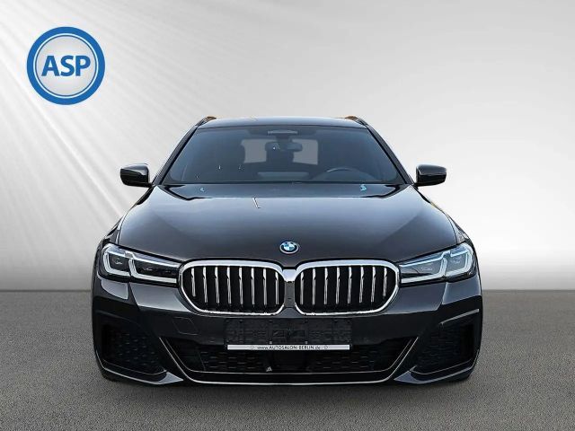 BMW 530 530e M-Sport Touring xDrive