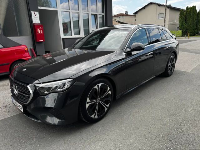 Mercedes-Benz E 300 4MATIC E 300 de Estate