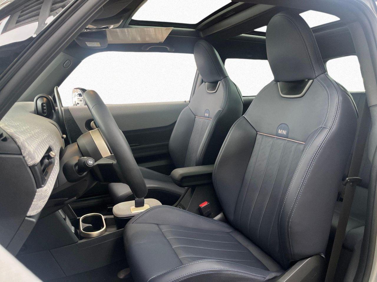 MINI Cooper Paket M Pano HUD Kamera KomfZug Sitzhz Bluetooth