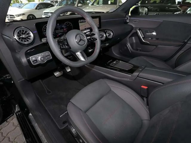 Mercedes-Benz A 200 AMG Line