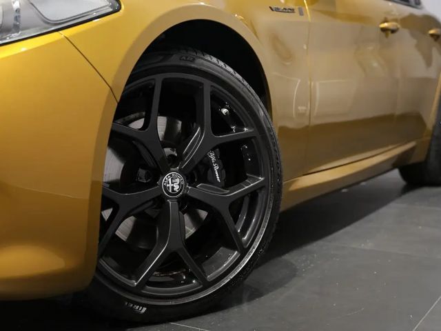 Alfa Romeo Giulia AT8 AWD Q4