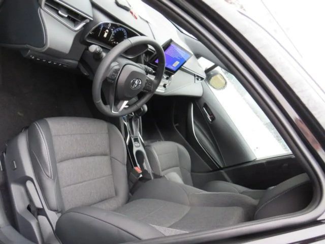 Toyota Corolla Hybride Team D