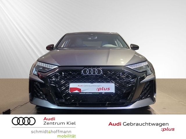 Audi RS3 Quattro S-Tronic Sedan