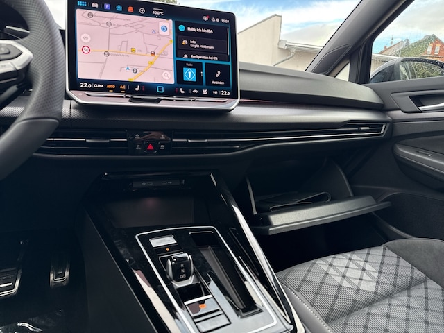 Volkswagen Golf 1.5 eTSI R-Line Variant