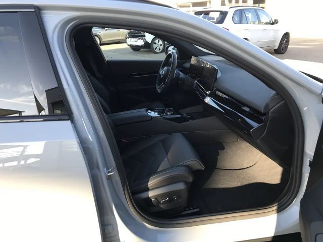 BMW 520 520d M-Sport xDrive