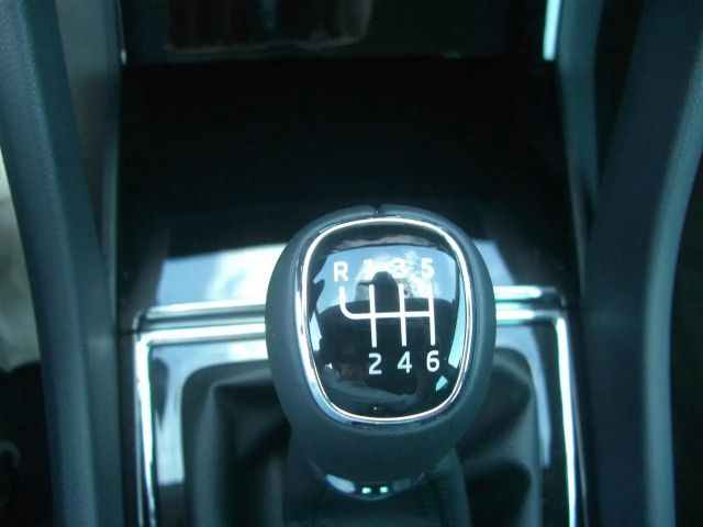 Skoda Karoq Selection