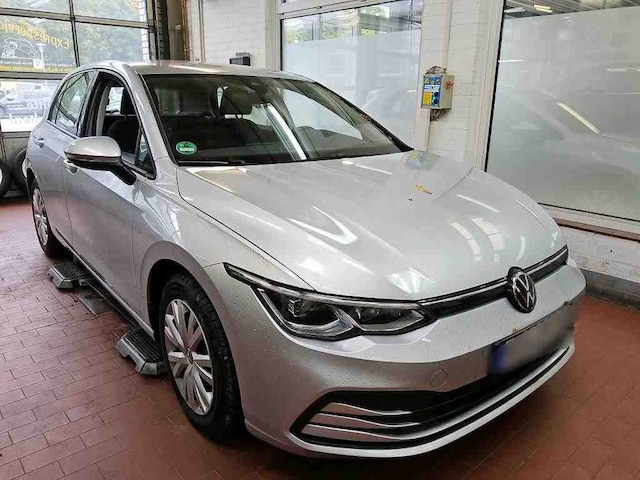 Volkswagen Golf 1.5 eTSI DSG Golf VIII Life