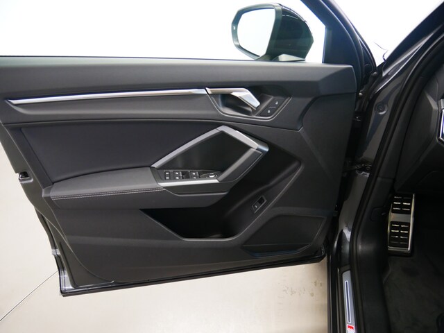 Audi Q3 40 TFSI Quattro S-Line S-Tronic