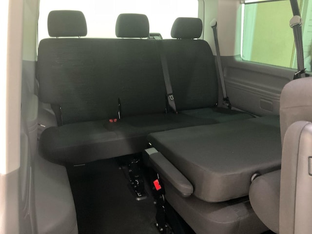 Volkswagen Caravelle 2.0 TDI DSG Lang T6