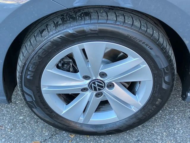 Volkswagen Golf DSG Life Variant