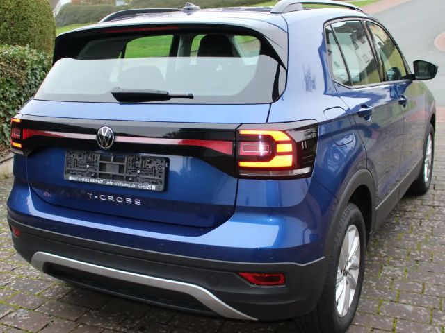 Volkswagen T-Cross Life