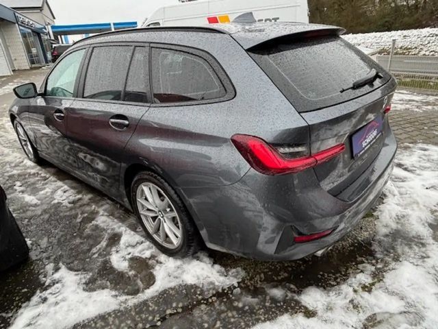 BMW 330 330d Advantage pakket xDrive