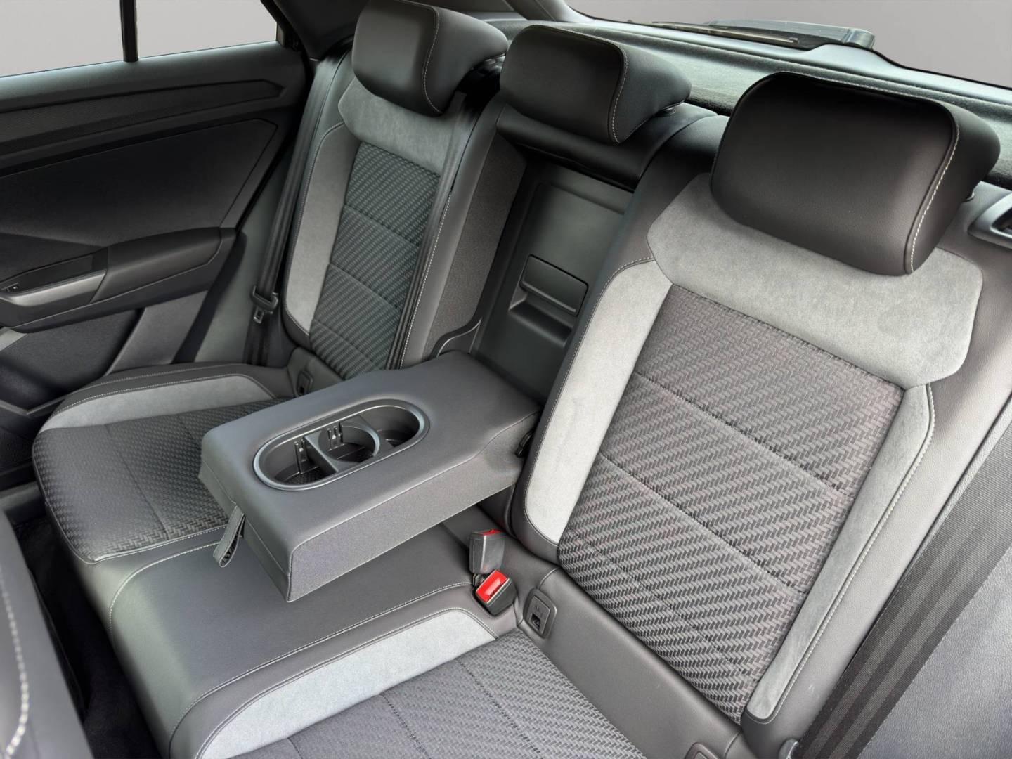 Volkswagen T-Roc DSG R-Line