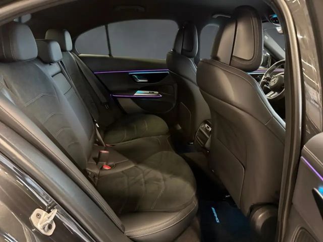 Mercedes-Benz E 220 AMG Line E 220 d Sedan