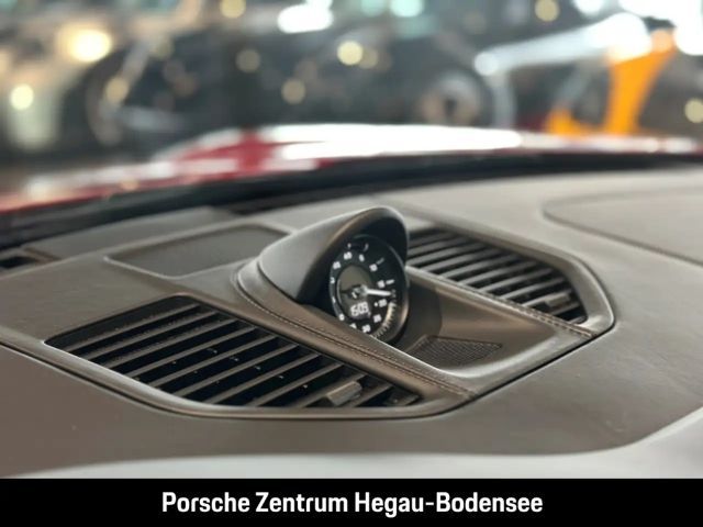 Porsche 992 4 Carrera Coupé GTS