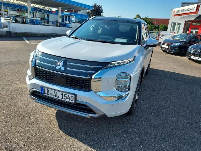 Mitsubishi Outlander 4WD PHEV